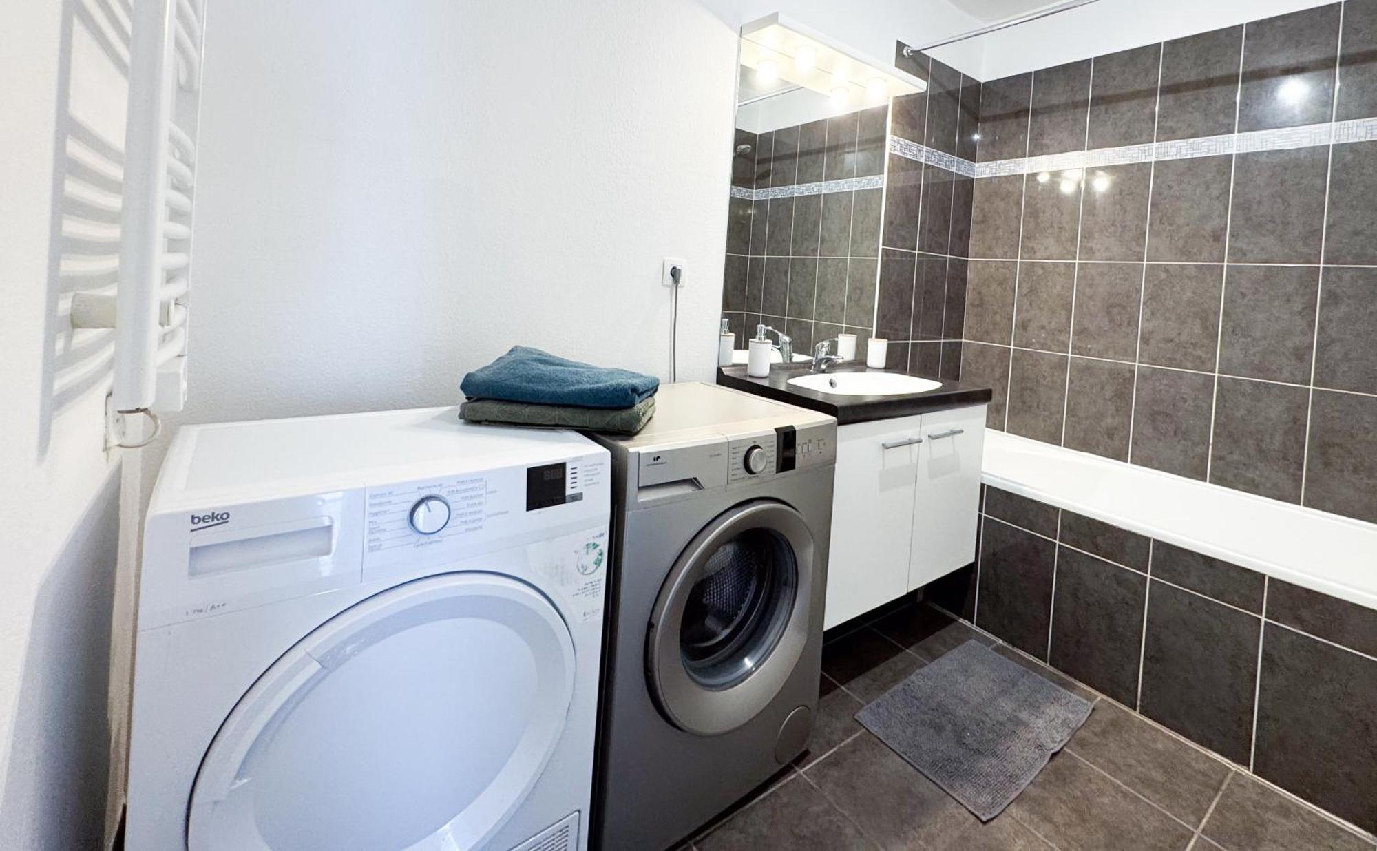 Bel Appartement Climatise & Parking Перпинян Екстериор снимка